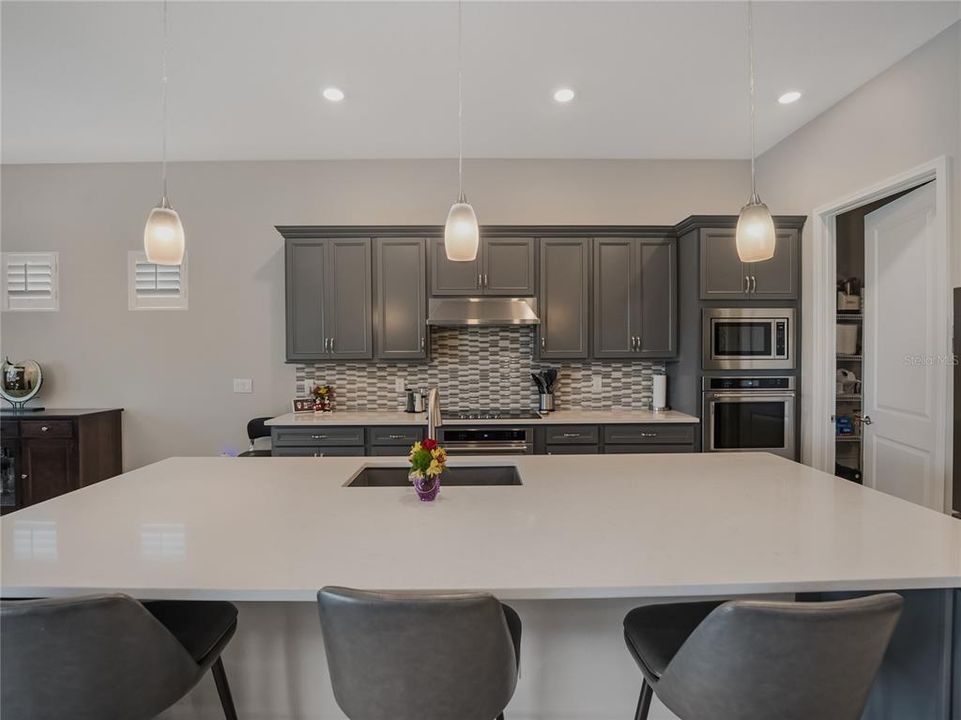 For Sale: $674,476 (3 beds, 3 baths, 2523 Square Feet)