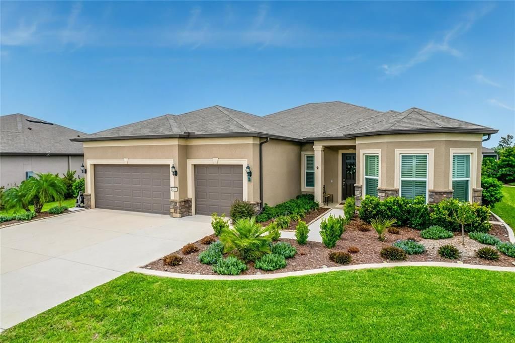 For Sale: $674,476 (3 beds, 3 baths, 2523 Square Feet)
