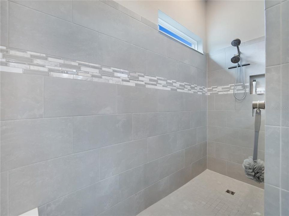 For Sale: $674,476 (3 beds, 3 baths, 2523 Square Feet)