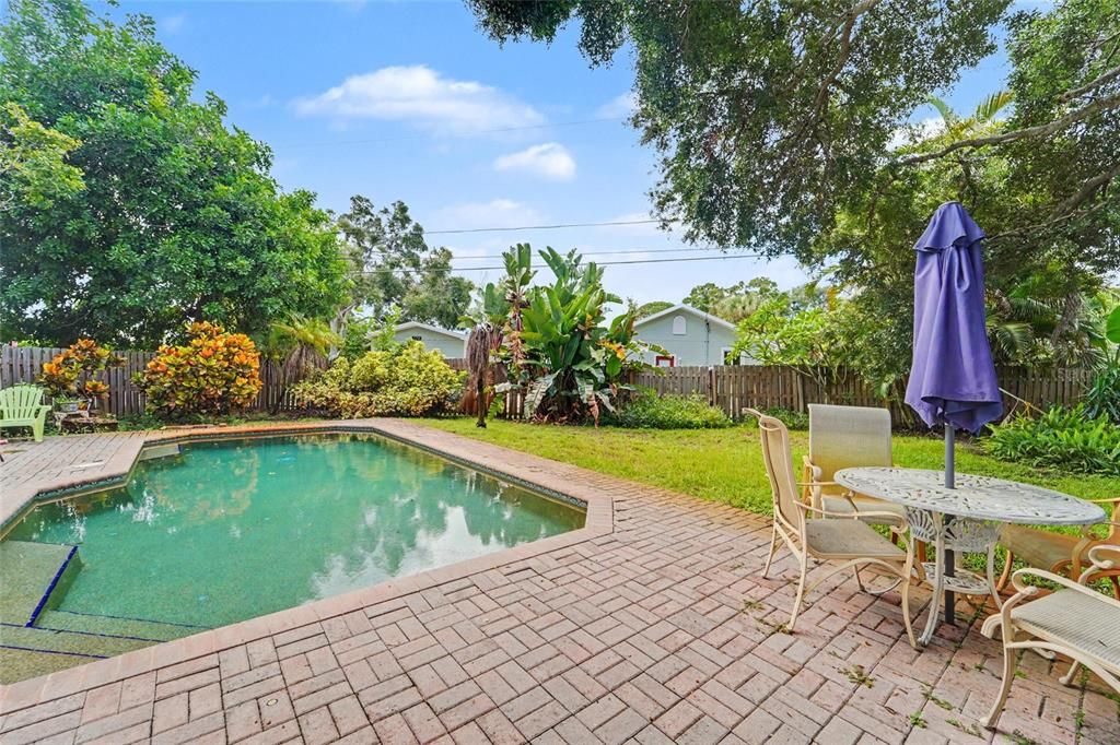 For Sale: $779,000 (3 beds, 2 baths, 2340 Square Feet)