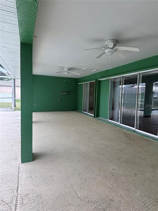 En Venta: $450,000 (3 camas, 2 baños, 2221 Pies cuadrados)