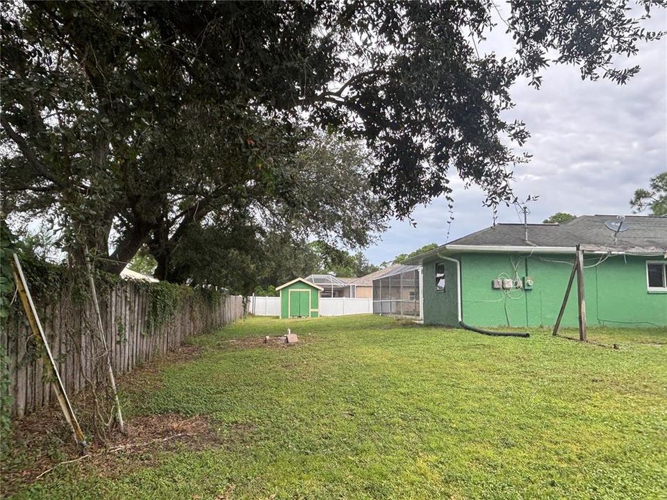En Venta: $450,000 (3 camas, 2 baños, 2221 Pies cuadrados)
