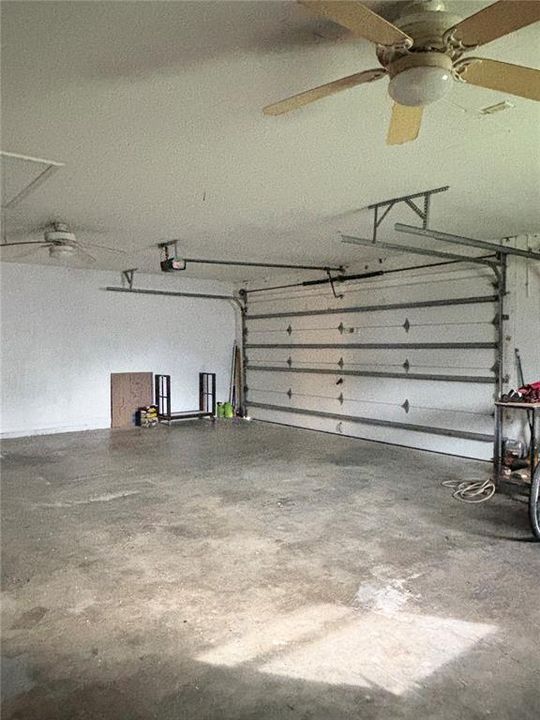 En Venta: $450,000 (3 camas, 2 baños, 2221 Pies cuadrados)