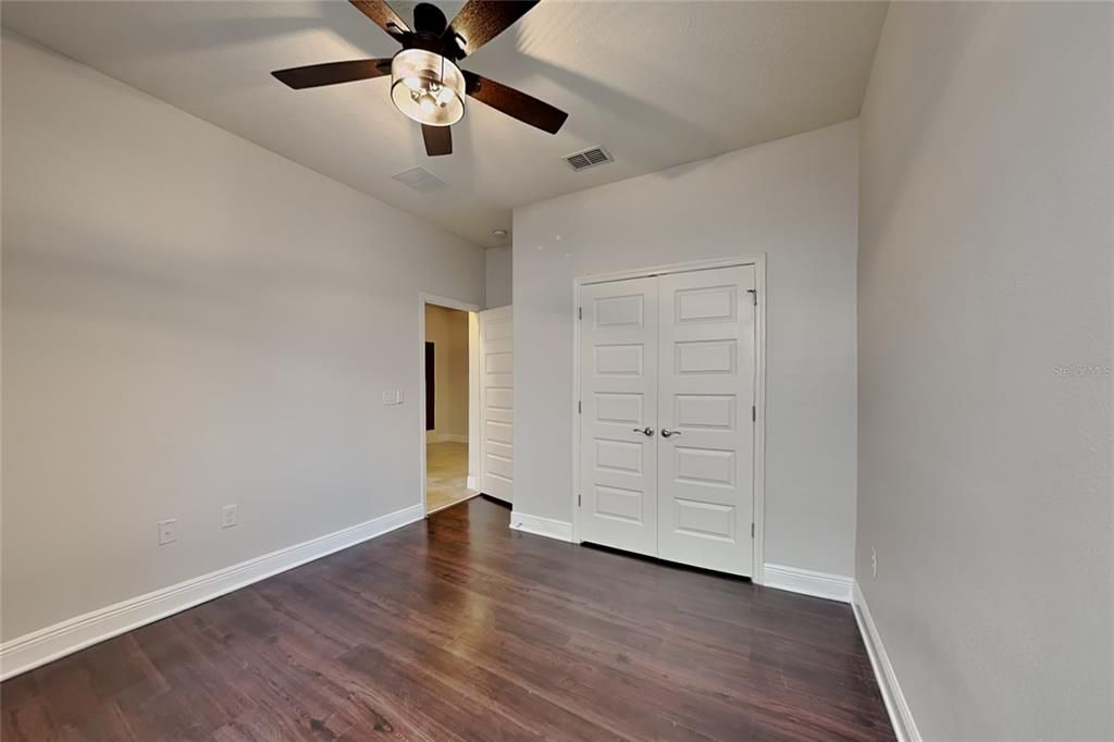 For Rent: $2,950 (3 beds, 2 baths, 1921 Square Feet)