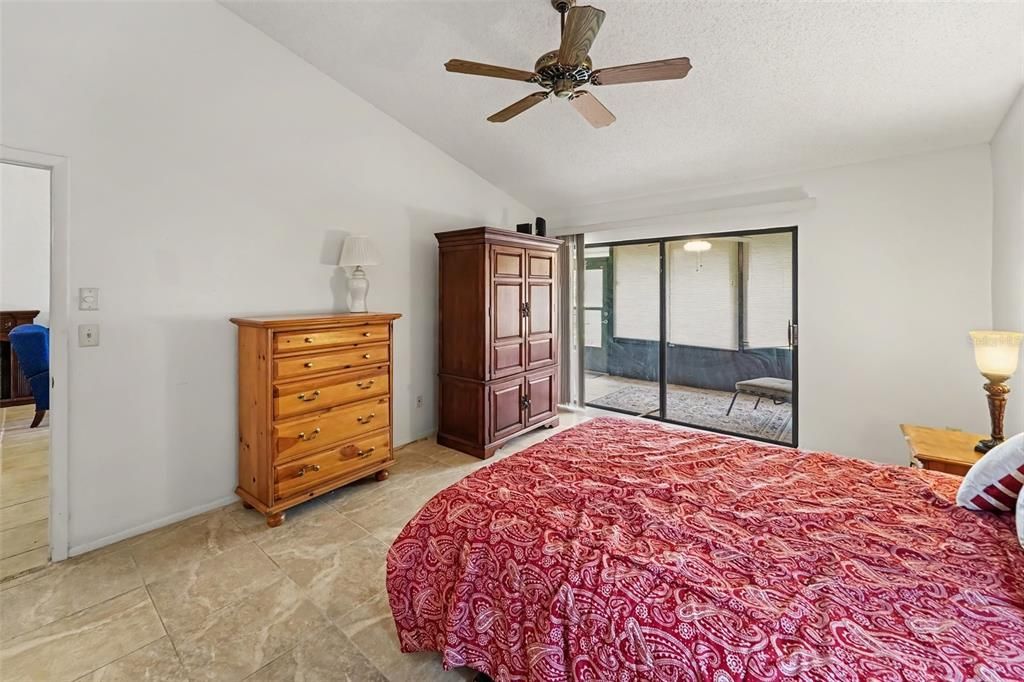 En Venta: $299,000 (2 camas, 2 baños, 1380 Pies cuadrados)