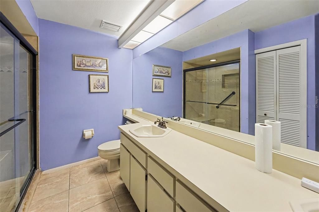 En Venta: $299,000 (2 camas, 2 baños, 1380 Pies cuadrados)