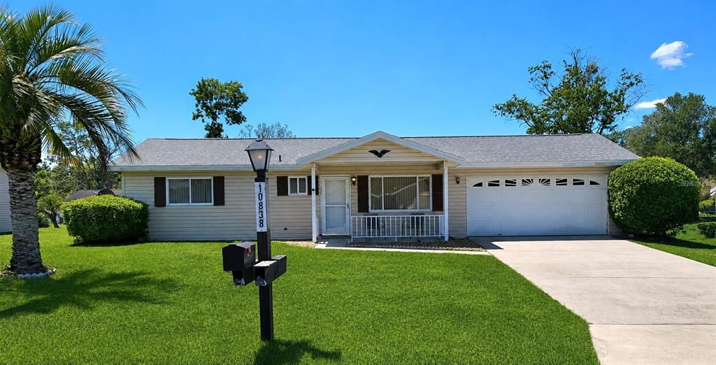 For Sale: $165,000 (2 beds, 2 baths, 1102 Square Feet)