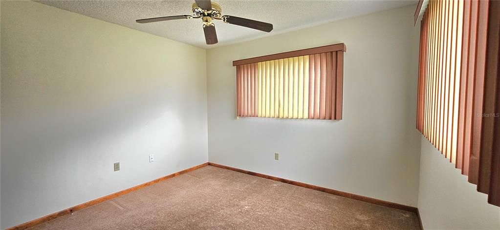 For Sale: $165,000 (2 beds, 2 baths, 1102 Square Feet)