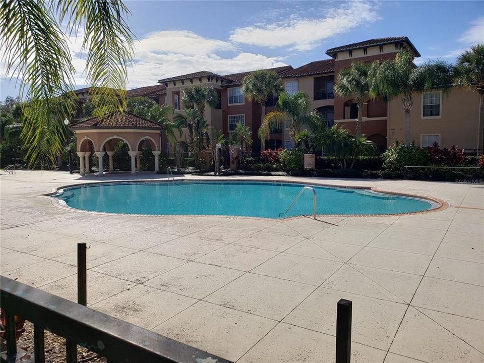 For Rent: $1,250 (1 beds, 1 baths, 709 Square Feet)