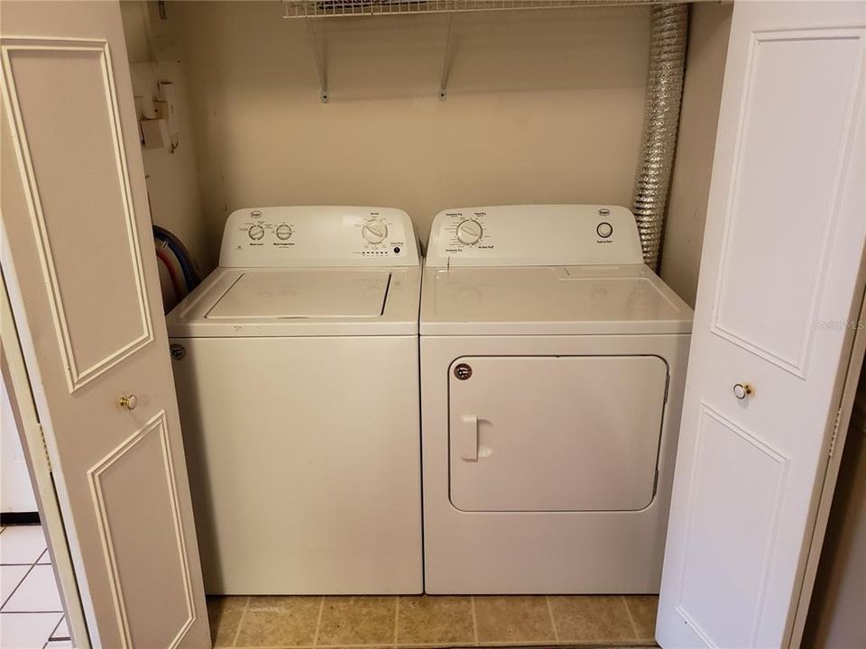 For Rent: $1,250 (1 beds, 1 baths, 709 Square Feet)