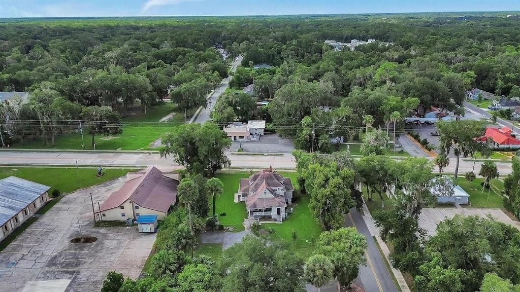 For Sale: $548,000 (5 beds, 3 baths, 2024 Square Feet)