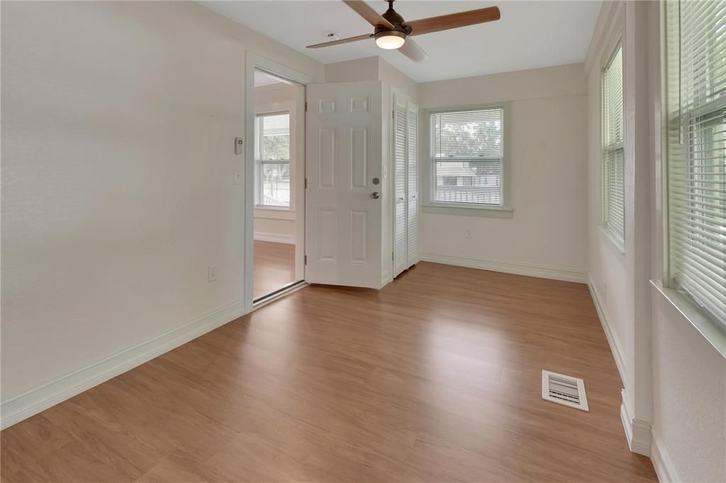 For Sale: $548,000 (5 beds, 3 baths, 2024 Square Feet)