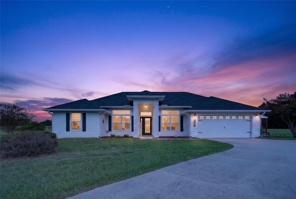 For Sale: $449,500 (3 beds, 2 baths, 1910 Square Feet)