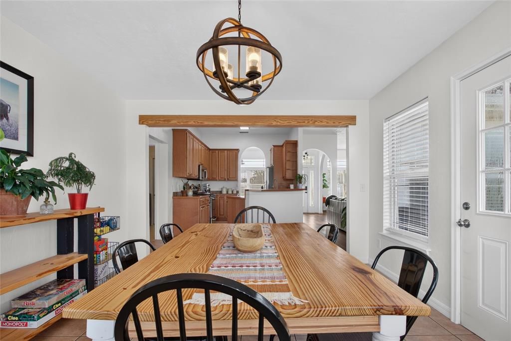 For Sale: $449,500 (3 beds, 2 baths, 1910 Square Feet)