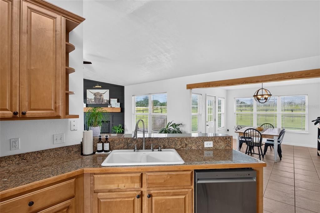 For Sale: $449,500 (3 beds, 2 baths, 1910 Square Feet)