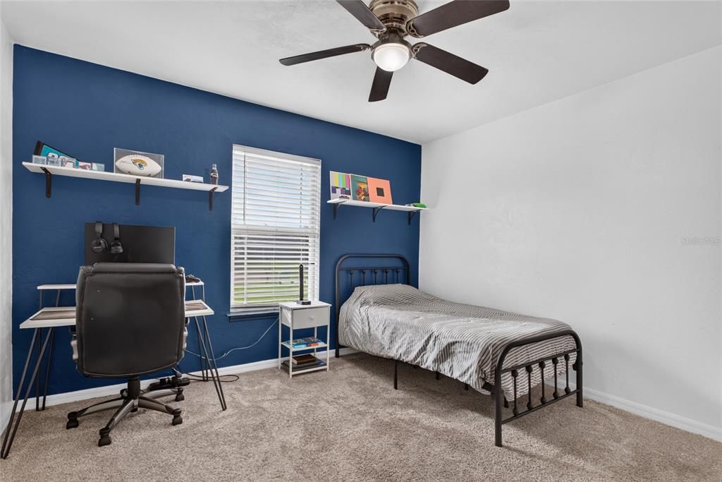 For Sale: $449,500 (3 beds, 2 baths, 1910 Square Feet)