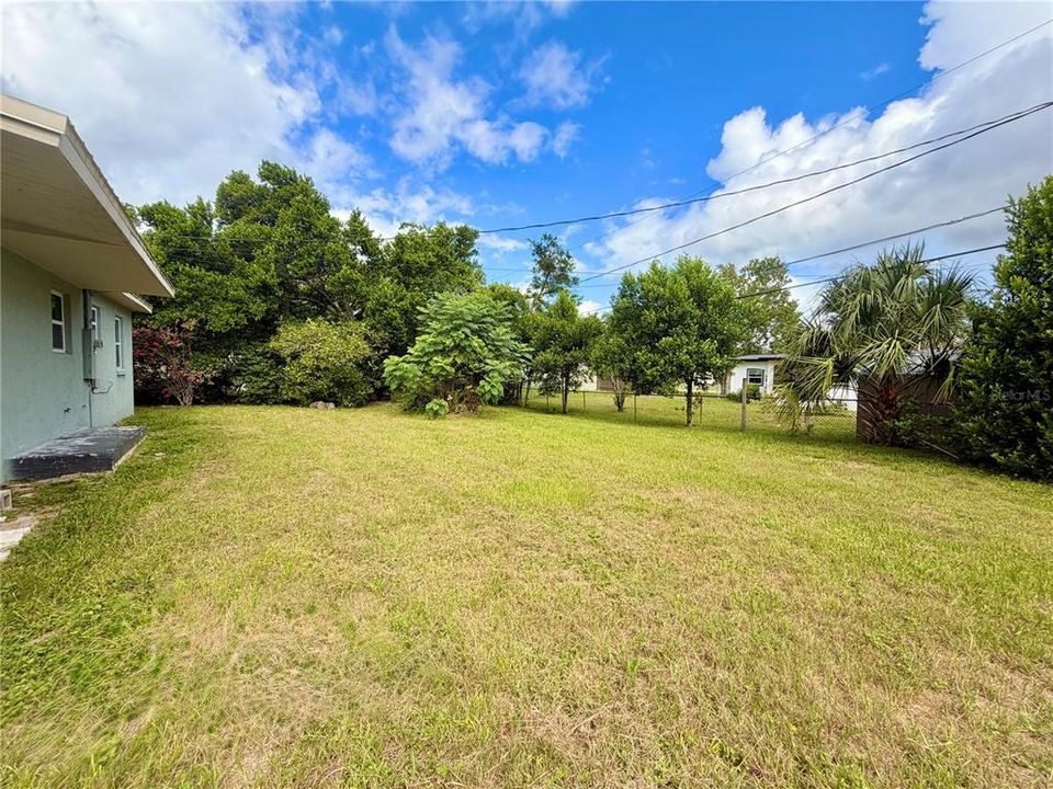 For Rent: $1,900 (3 beds, 1 baths, 1150 Square Feet)