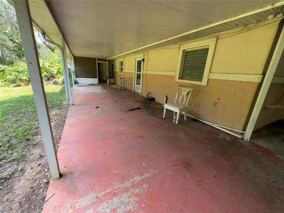 For Rent: $1,600 (3 beds, 2 baths, 1258 Square Feet)