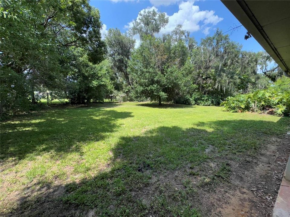 For Rent: $1,600 (3 beds, 2 baths, 1258 Square Feet)