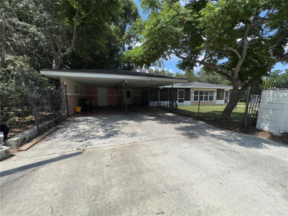 For Rent: $1,600 (3 beds, 2 baths, 1258 Square Feet)