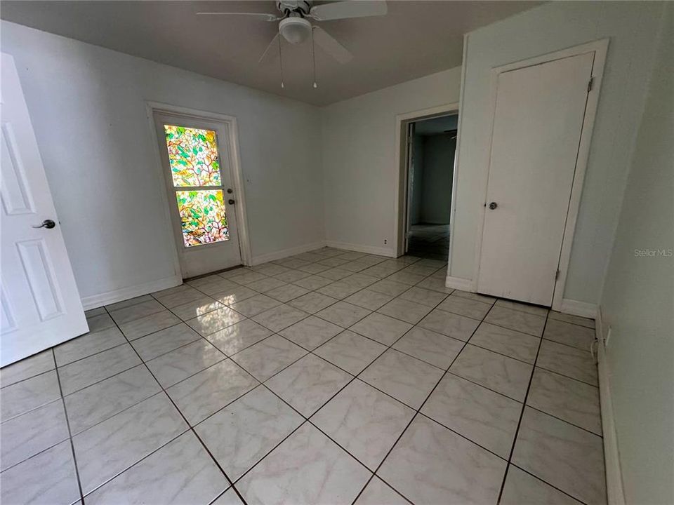 For Rent: $1,600 (3 beds, 2 baths, 1258 Square Feet)