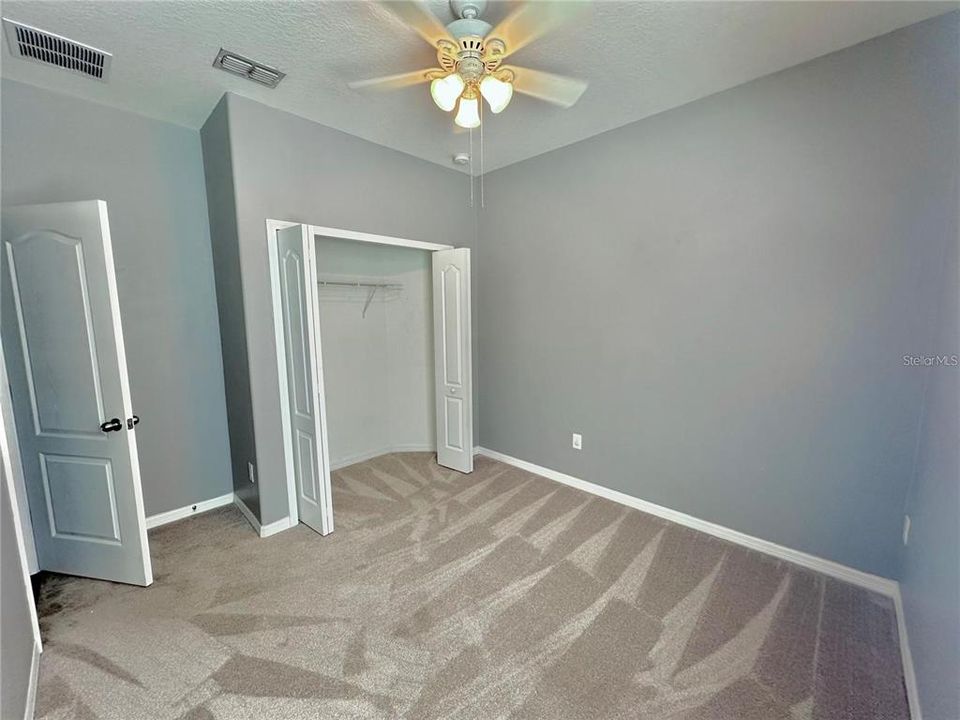 For Sale: $350,000 (3 beds, 2 baths, 1637 Square Feet)