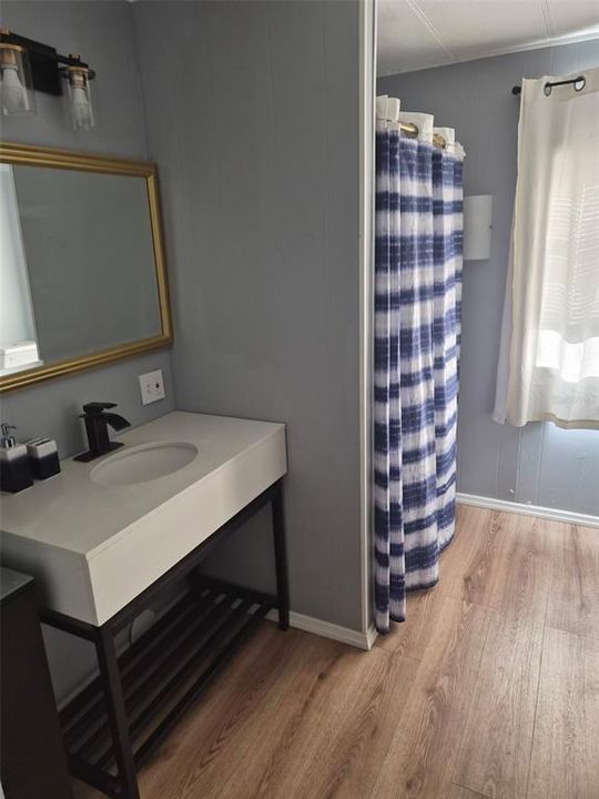 For Sale: $125,000 (2 beds, 2 baths, 832 Square Feet)