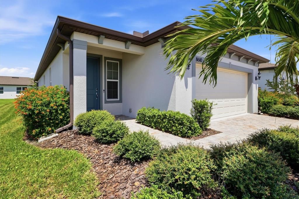 For Sale: $389,000 (2 beds, 2 baths, 1648 Square Feet)