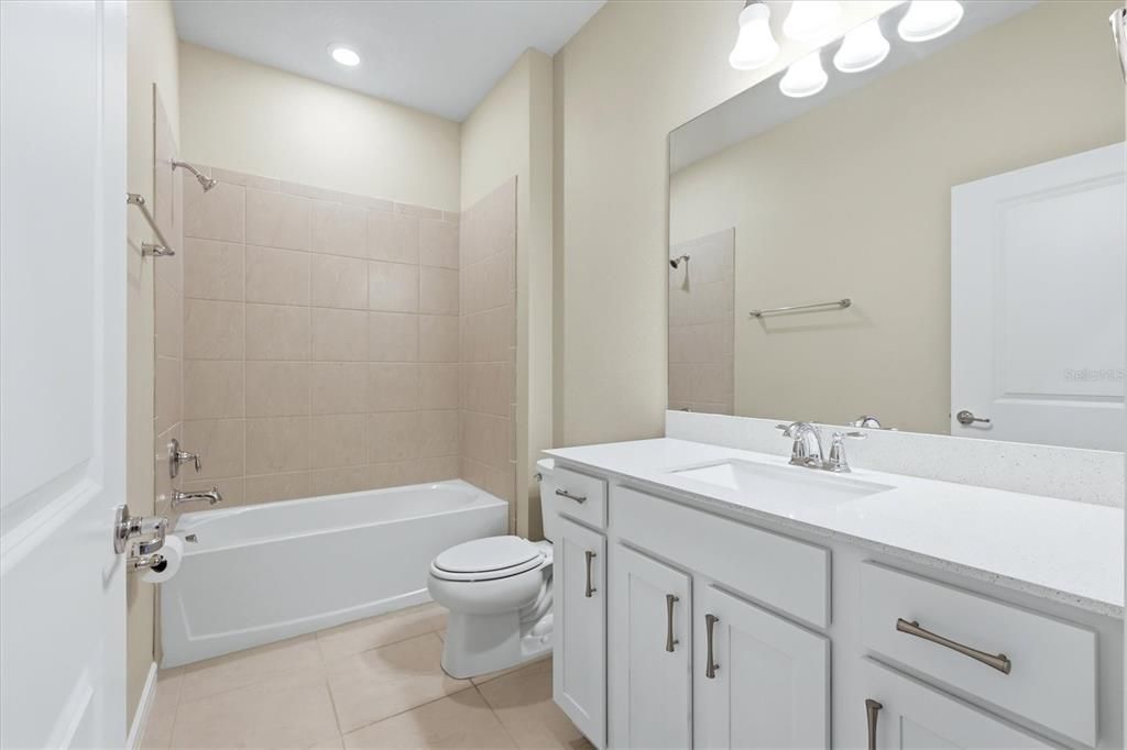 For Sale: $389,000 (2 beds, 2 baths, 1648 Square Feet)