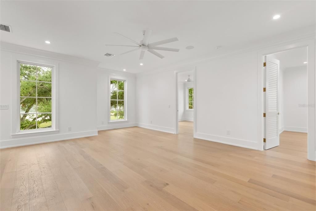 For Sale: $3,799,000 (5 beds, 5 baths, 5296 Square Feet)