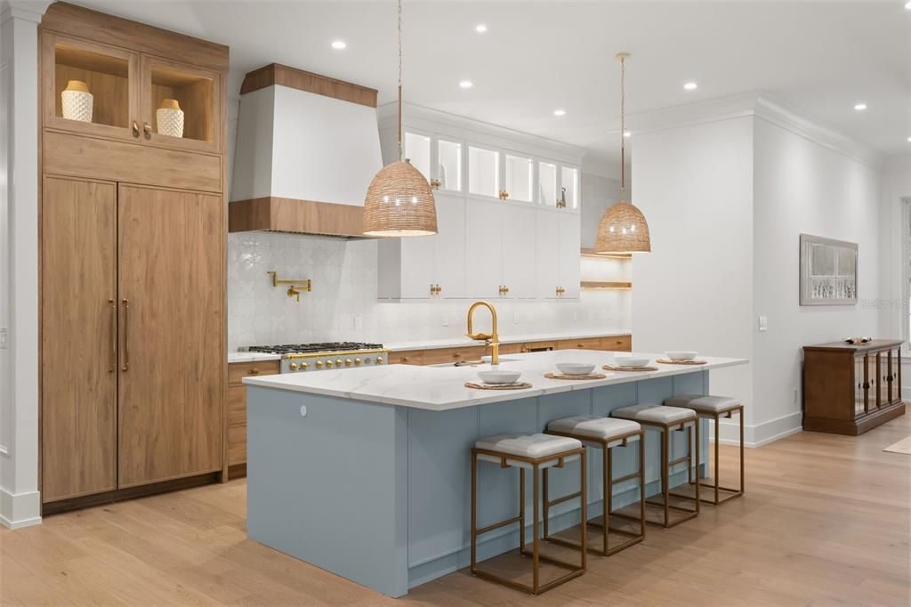 For Sale: $3,799,000 (5 beds, 5 baths, 5296 Square Feet)