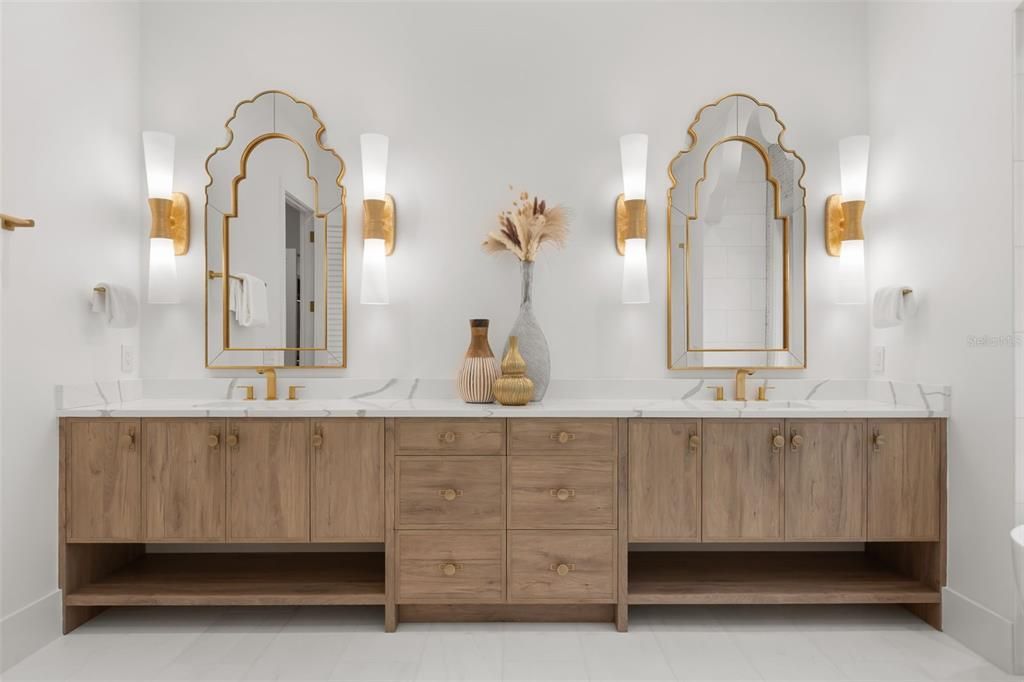 For Sale: $3,799,000 (5 beds, 5 baths, 5296 Square Feet)