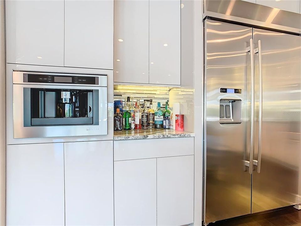 For Sale: $1,950,000 (5 beds, 4 baths, 4329 Square Feet)