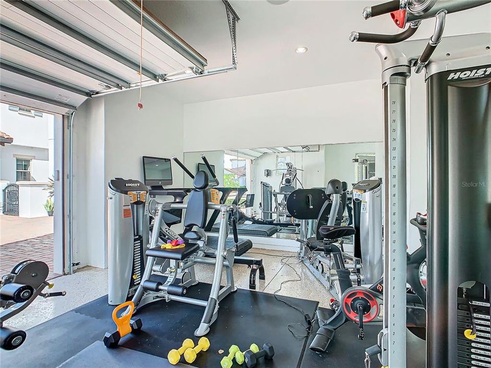 For Sale: $1,950,000 (5 beds, 4 baths, 4329 Square Feet)