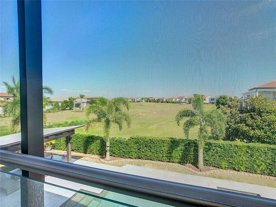 For Sale: $1,950,000 (5 beds, 4 baths, 4329 Square Feet)