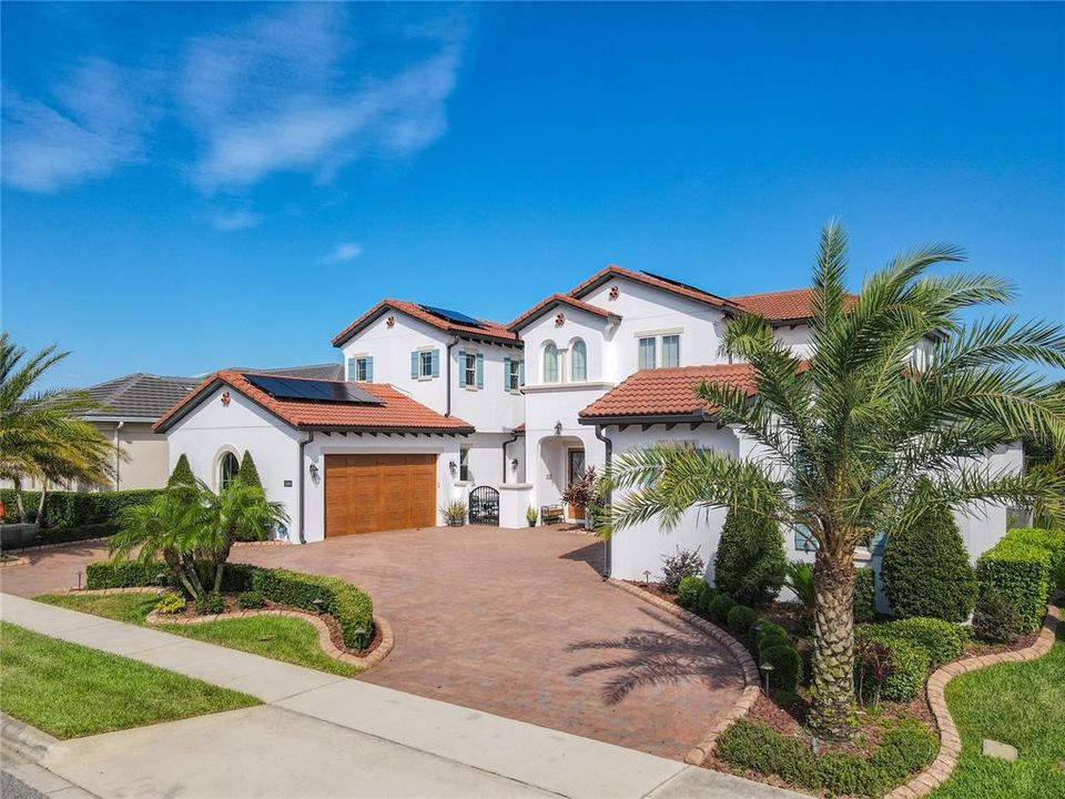 For Sale: $1,950,000 (5 beds, 4 baths, 4329 Square Feet)