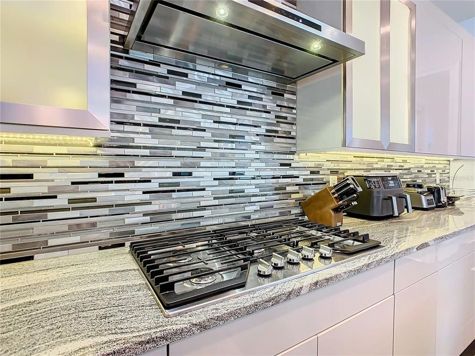 For Sale: $1,950,000 (5 beds, 4 baths, 4329 Square Feet)