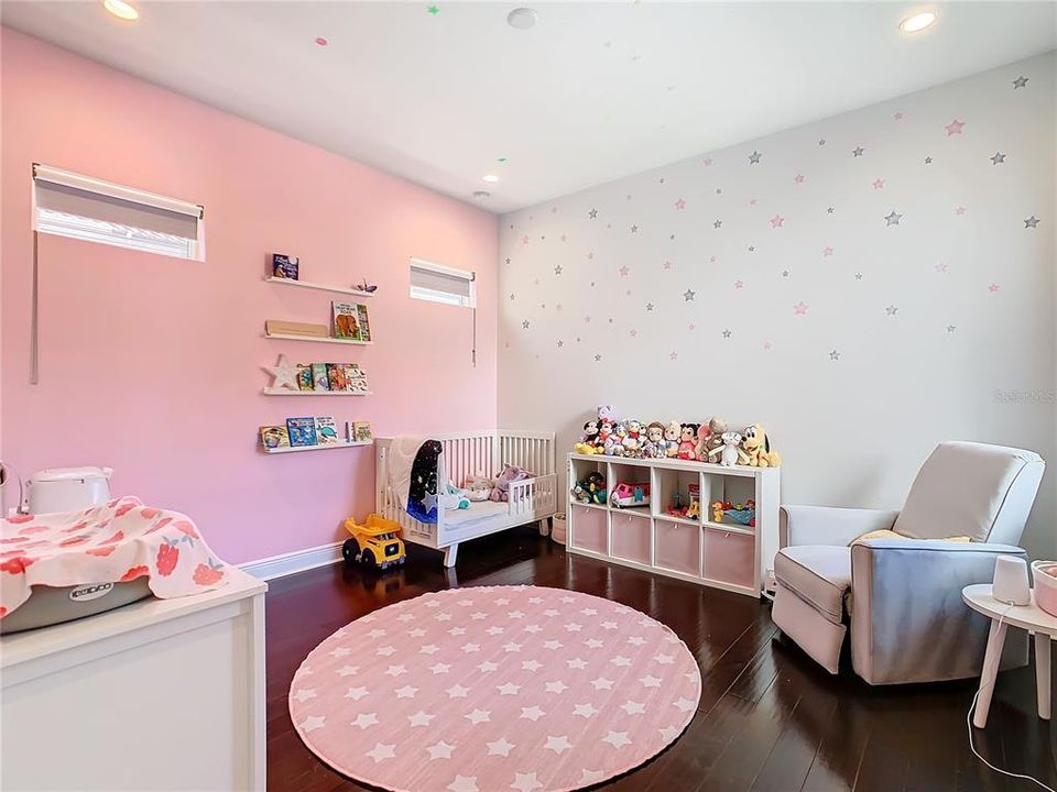 For Sale: $1,950,000 (5 beds, 4 baths, 4329 Square Feet)