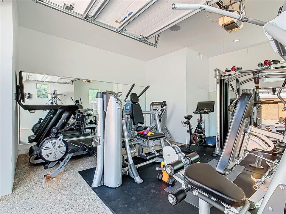 For Sale: $1,950,000 (5 beds, 4 baths, 4329 Square Feet)