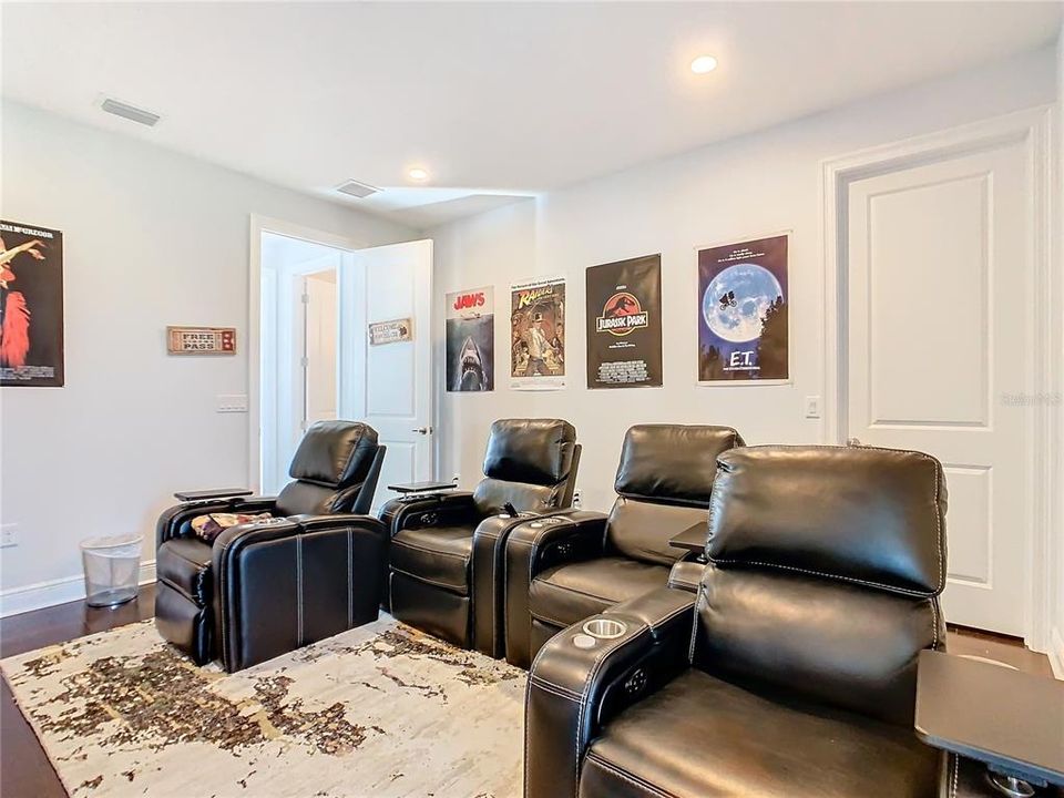 For Sale: $1,950,000 (5 beds, 4 baths, 4329 Square Feet)
