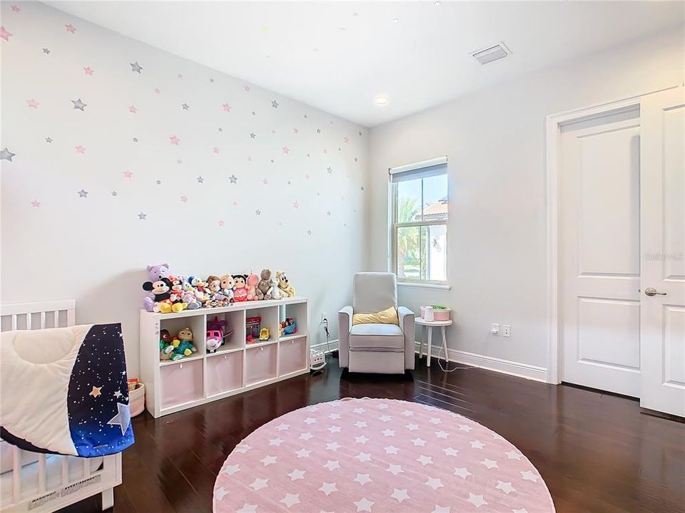 For Sale: $1,950,000 (5 beds, 4 baths, 4329 Square Feet)