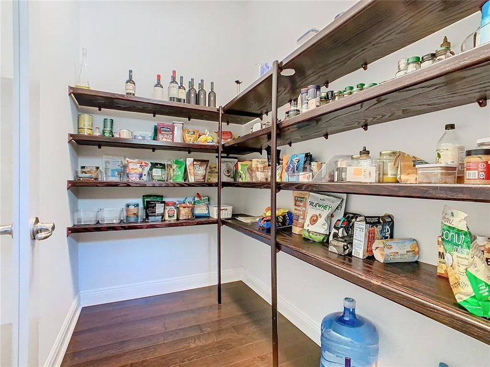 For Sale: $1,950,000 (5 beds, 4 baths, 4329 Square Feet)
