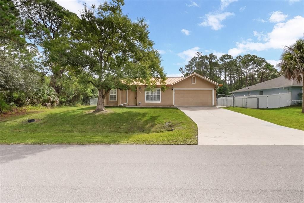 For Sale: $330,000 (4 beds, 2 baths, 1885 Square Feet)