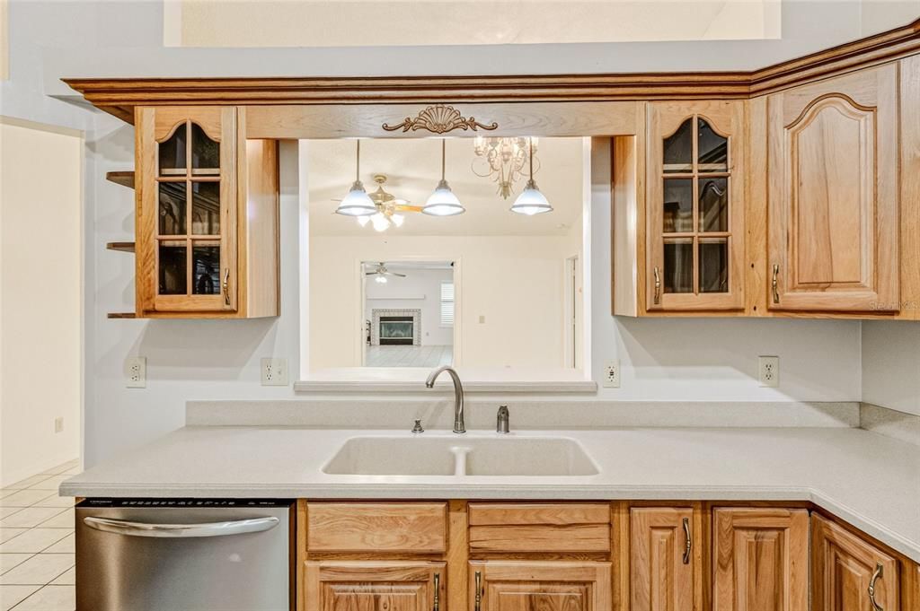 For Sale: $330,000 (4 beds, 2 baths, 1885 Square Feet)