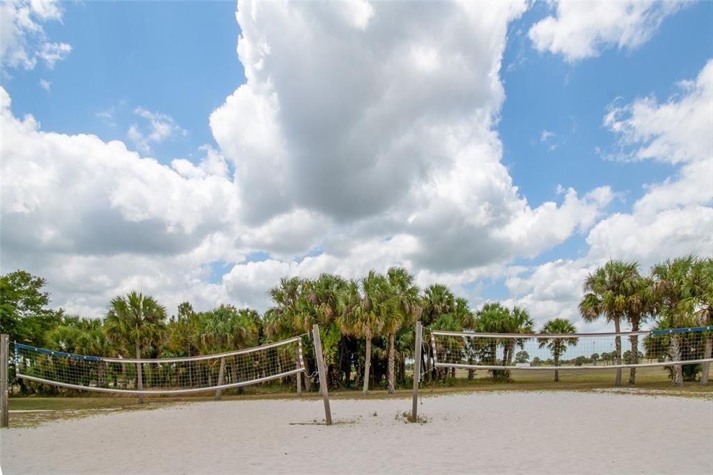 For Sale: $330,000 (4 beds, 2 baths, 1885 Square Feet)