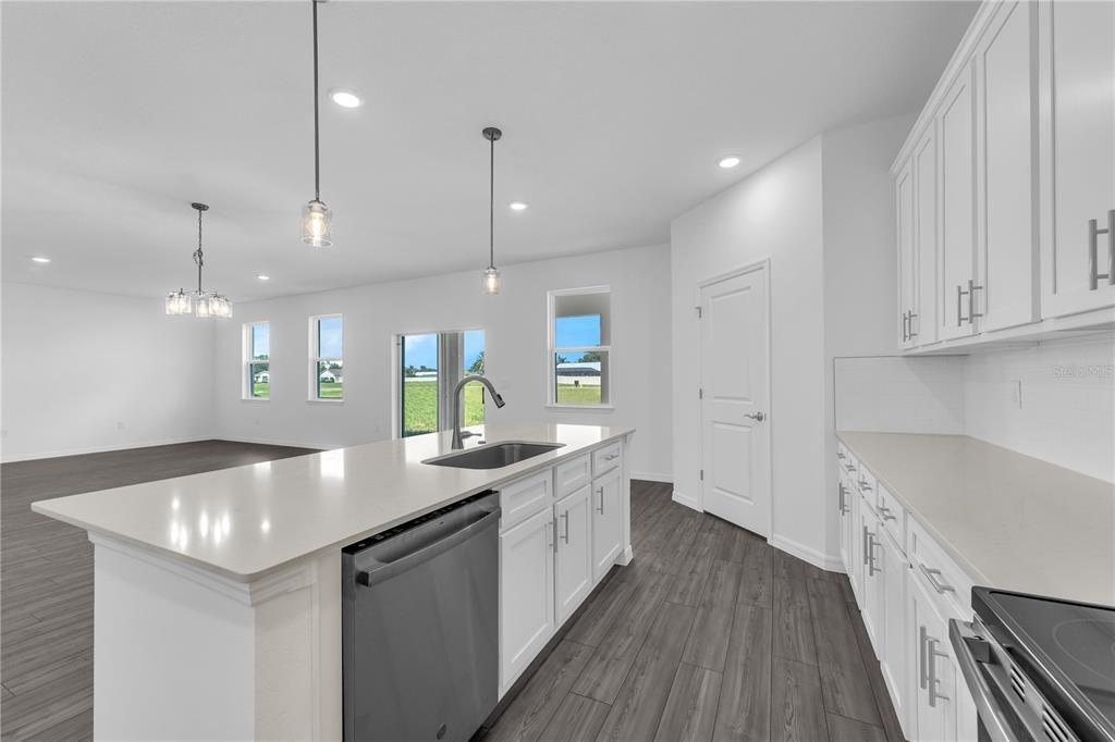 For Sale: $516,385 (5 beds, 4 baths, 2856 Square Feet)