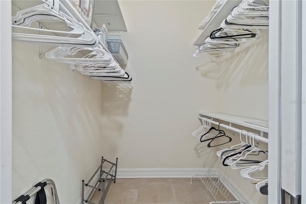 En Venta: $449,900 (3 camas, 2 baños, 2047 Pies cuadrados)