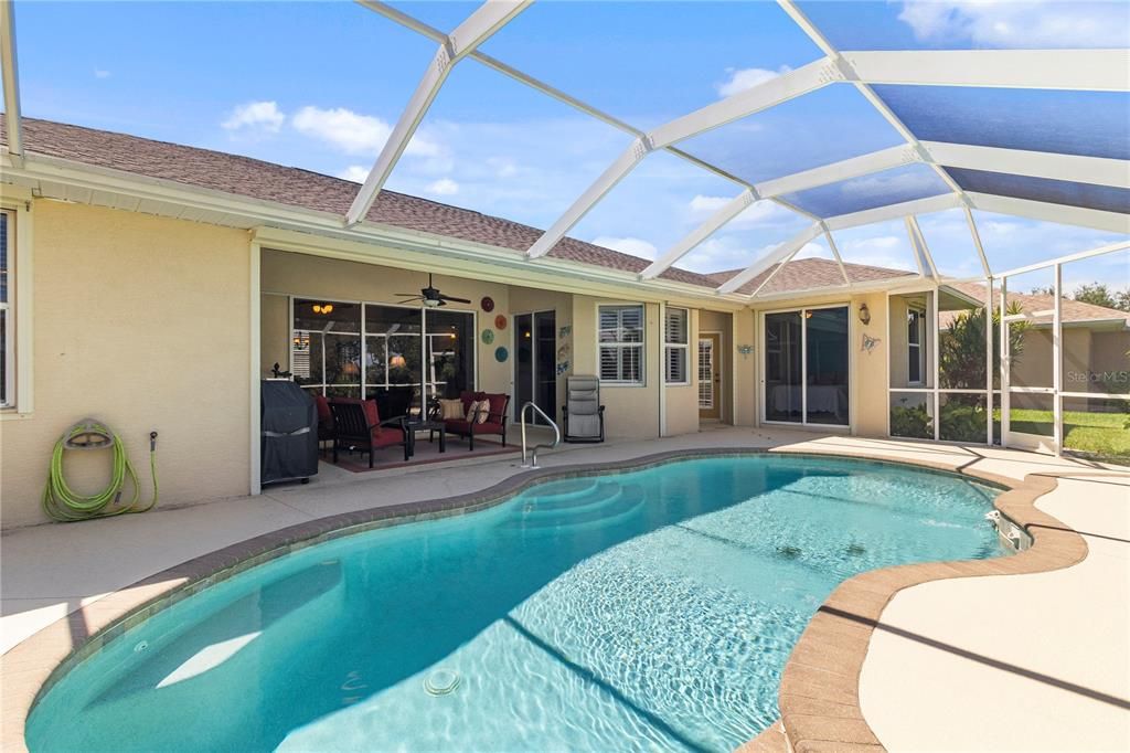 En Venta: $449,900 (3 camas, 2 baños, 2047 Pies cuadrados)