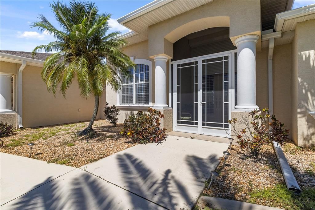 En Venta: $449,900 (3 camas, 2 baños, 2047 Pies cuadrados)