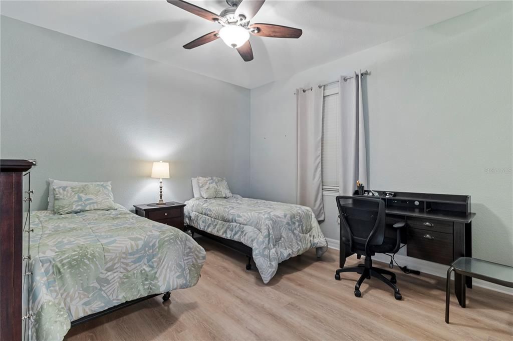 En Venta: $449,900 (3 camas, 2 baños, 2047 Pies cuadrados)